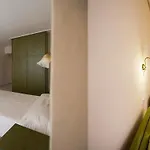 Отель Niras 2*