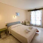 Отель Niras