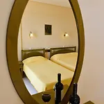 Отель Niras