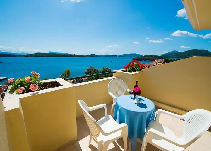 Niras Nydri (Lefkada)